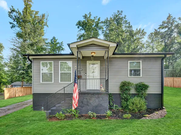 215 Gail St, Easley, SC 29642