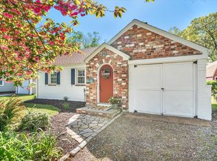 24 Oakwood Mnr, Cromwell, CT 06416