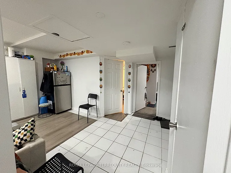 161 Ponymeadow Ter #BASEMENT — Photo 8