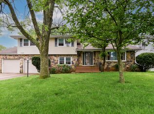 2304 E Raynell St, Springfield, MO 65804