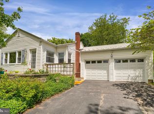 934 Houserville Rd, State College, PA 16801