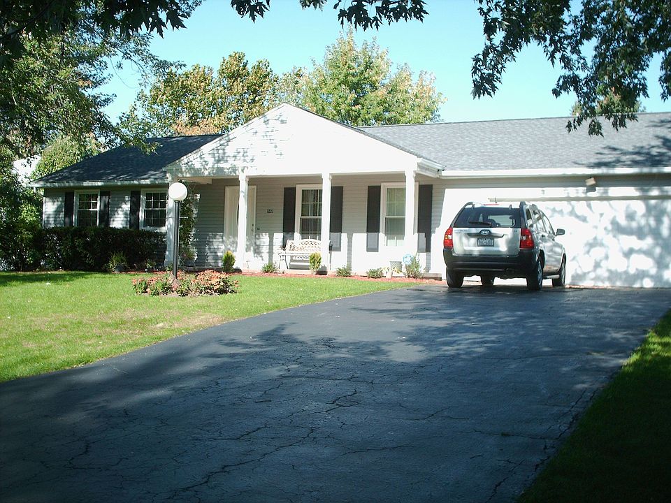New tear-off roof and columns