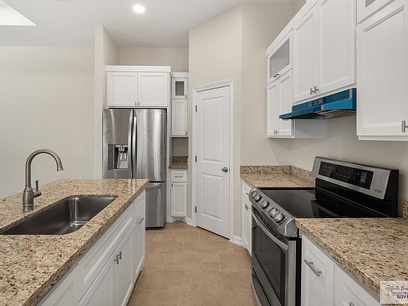 5th image of 3735 Avenida Residencial
