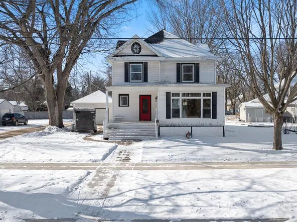 551 Harvey St, Tracy, MN 56175