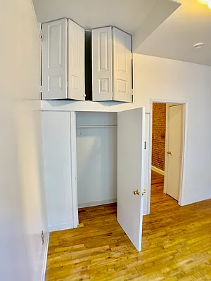 Rented by Bohemia Realty Group | media 10