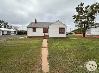 131 S 1st St W, Baker, MT 59313