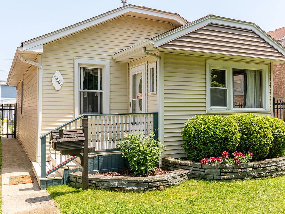 1st image of 5507 N Neenah Ave #1