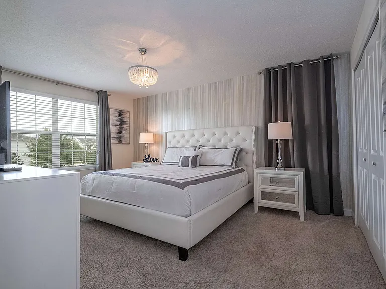 Kings Castle Cir — Photo 40