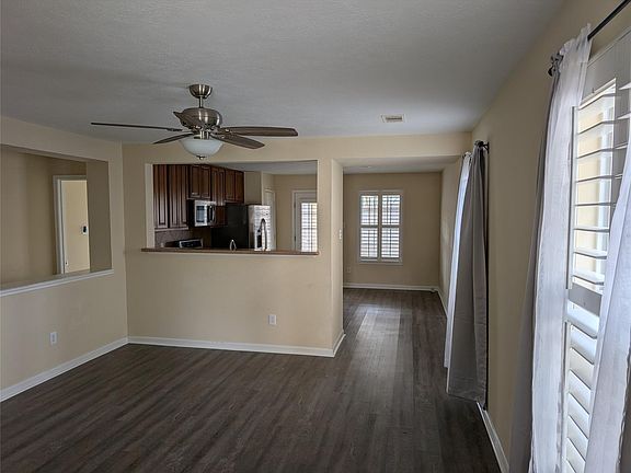 2nd image of 3019 Beacon Grove St
