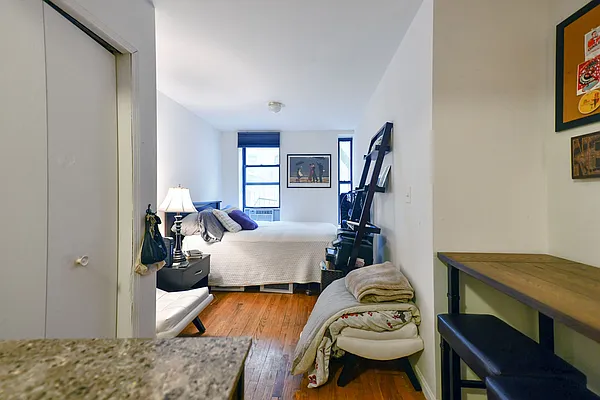 Rented by J Misrahi Realty Corp | media 9