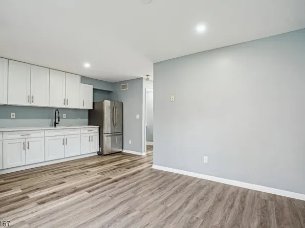 67 N 4Th St, Paterson City, NJ 07522