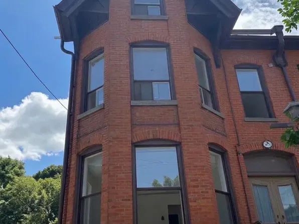 107 Herkimer St #2, Hamilton, ON L8P 2G8