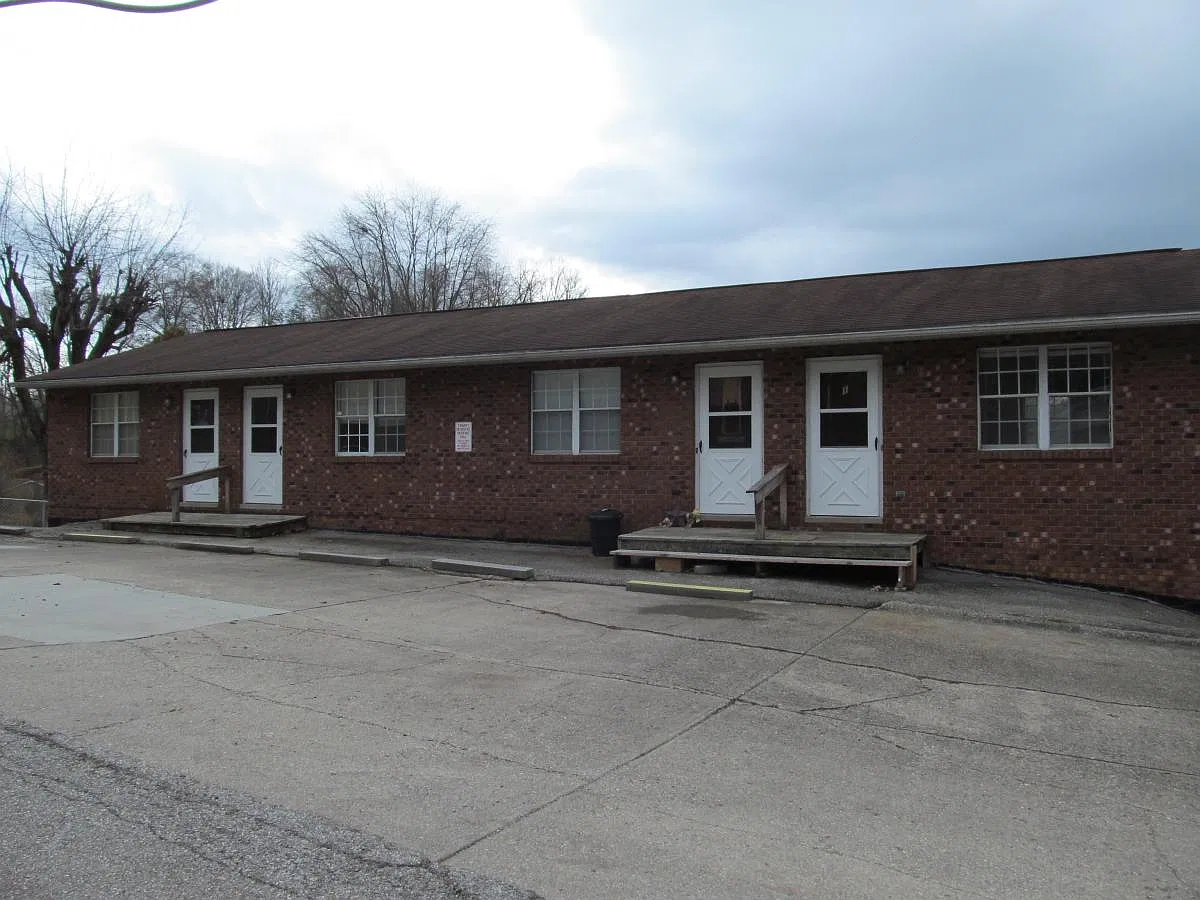 2 bed, 1.5 bath, 900 sqft, $825 — Photo 1