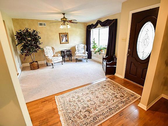 4th image of 12223 Monticeto Ln