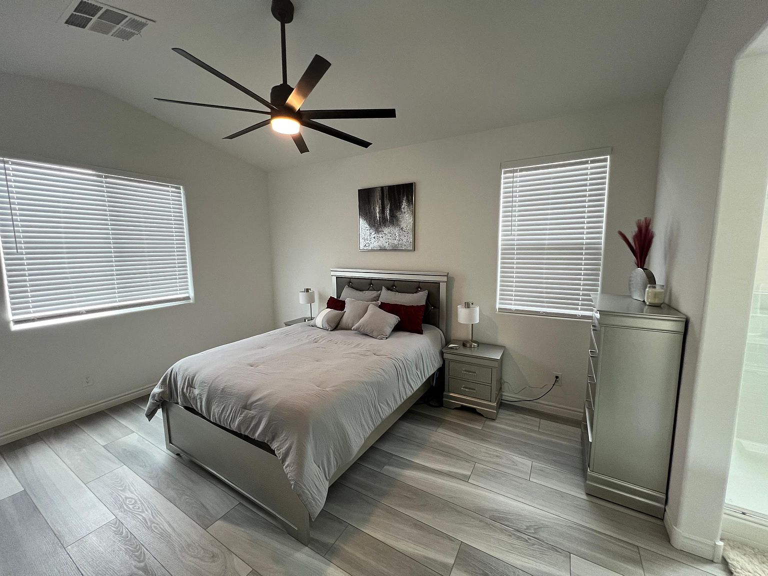 North Las Vegas, NV 89031