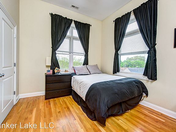 5th image of 2730 N Ashland Ave APT 302