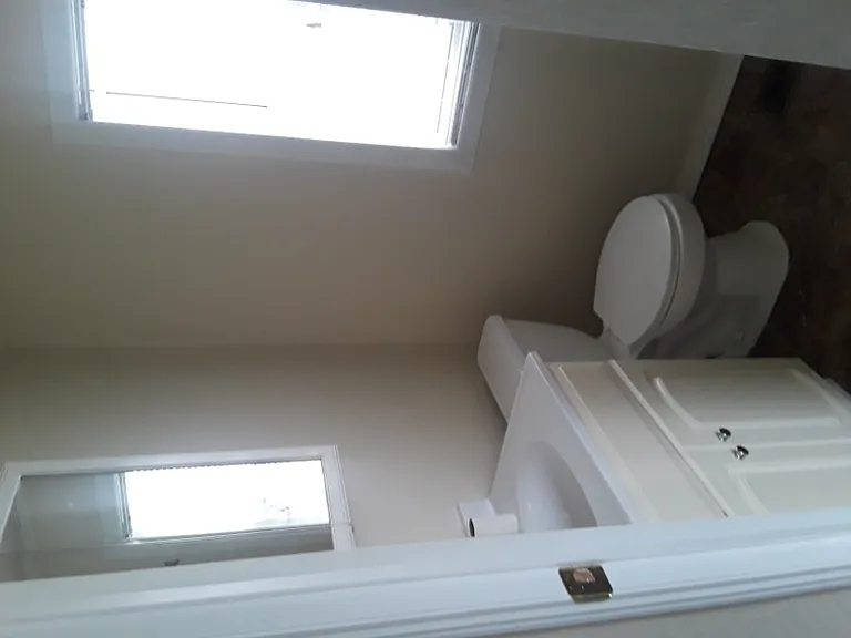 503 Uhland Rd — Photo 9