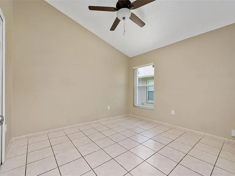 12868 Gettysburg Cir — Photo 15