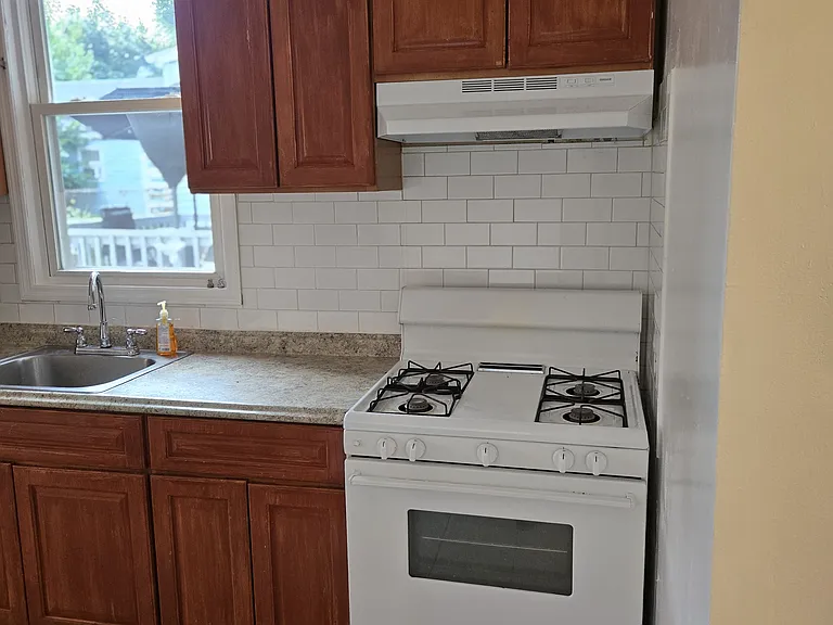 18 Sherwood Ave #1 — Photo 14
