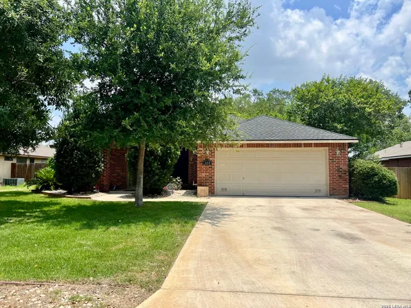 308 Bunker Hill, Pleasanton, TX 78064