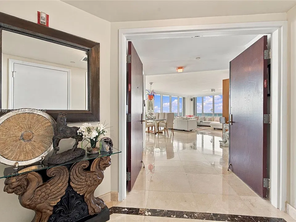 9595 Collins Ave #N6-B