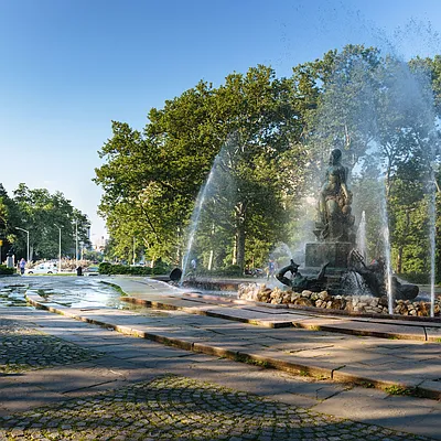 Rented by Nooklyn NYC LLC | media 33