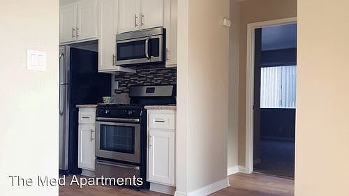 5th image of 441 Nebraska Ave APT 16