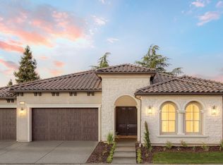 11191 N Via Pavena Dr, Fresno, CA
