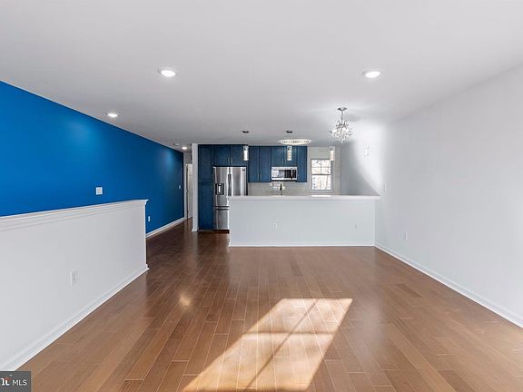 4th image of 4509 1/2 Brown St