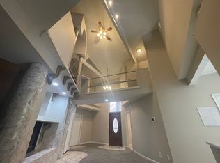 1225 S Wake Rd, New Berlin, IL 62670