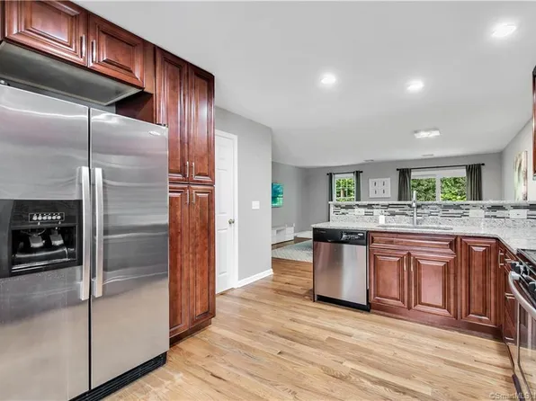 2118 Meriden Waterbury Turnpike #11, Southington, CT 06444