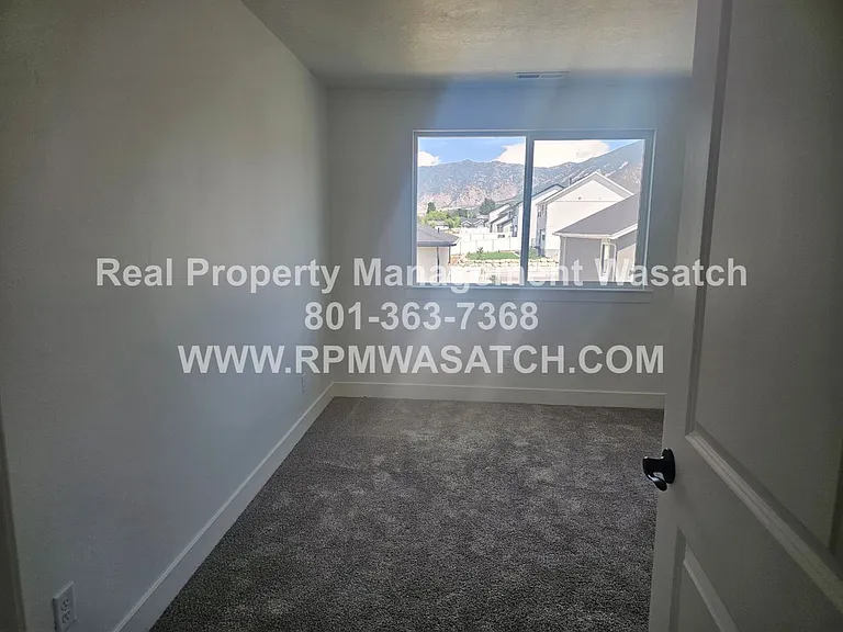 738 N 160 E — Photo 34