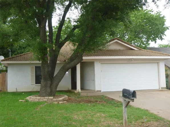 5704 Sterling Green Trl, Arlington, TX 76017