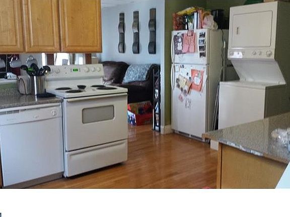 5th image of 937 Christian St #A1