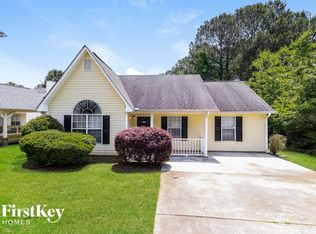 1450 N Hampton Dr, Hampton, GA 30228