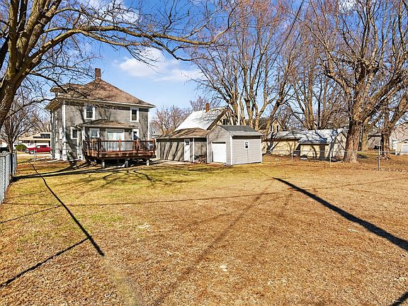 5th image of 407 Fulton St