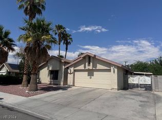 7508 Walnut Creek Dr, Las Vegas, NV 89147