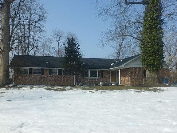 2nd image of 205 Larchwood Rd