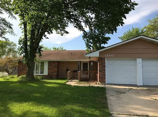 1160 Hassell Rd, Hoffman Estates, IL 60169