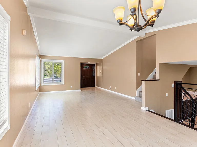 2844 Sombrero Cir — Photo 3