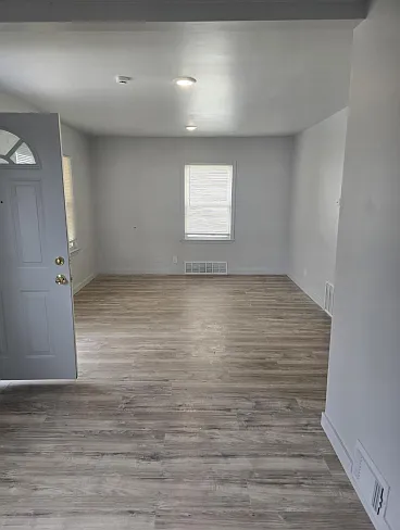 14550 Northlawn St — Photo 3