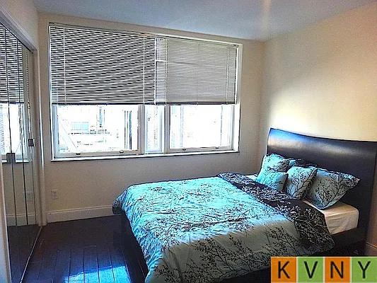 Rented by KVNY Soho | media 32