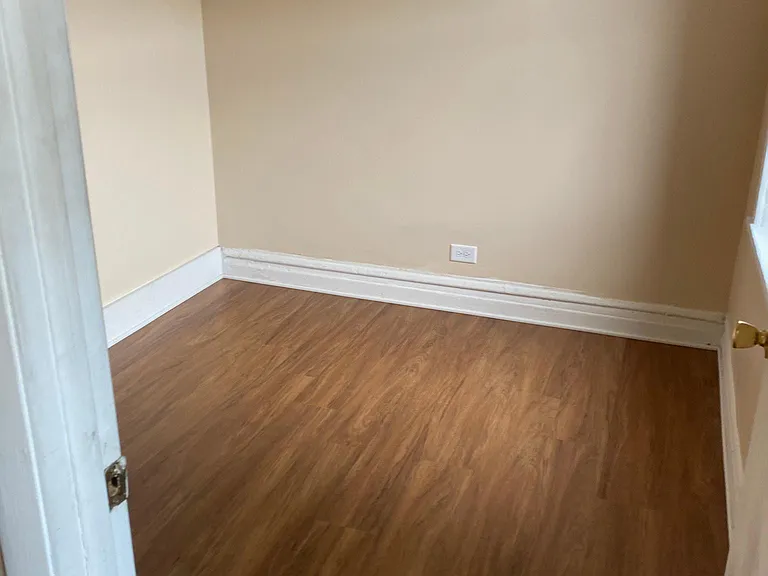 1101 S Racine Ave #2R — Photo 4