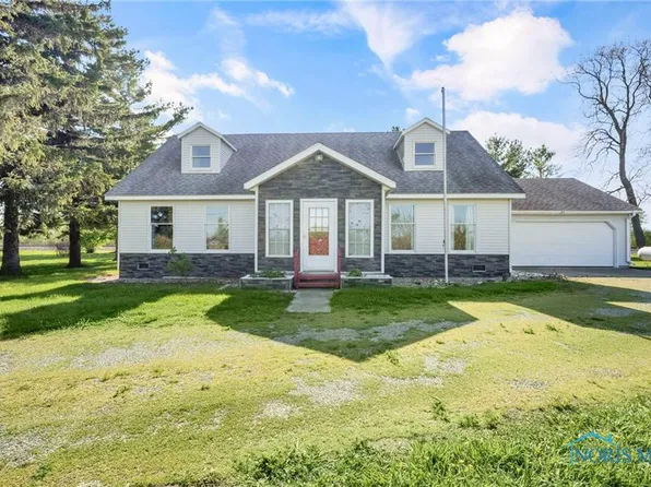 22450 Walnut St, Perrysburg, OH 43551