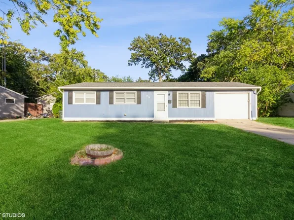 73 Sierra Rd, Montgomery, IL 60538