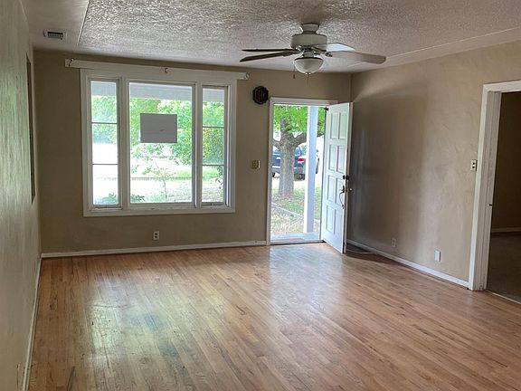 3rd image of 7224 River Rd