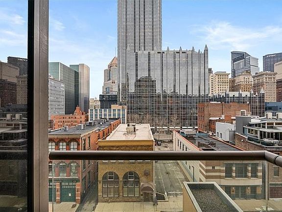 3rd image of 151 Fort Pitt Blvd APT 604