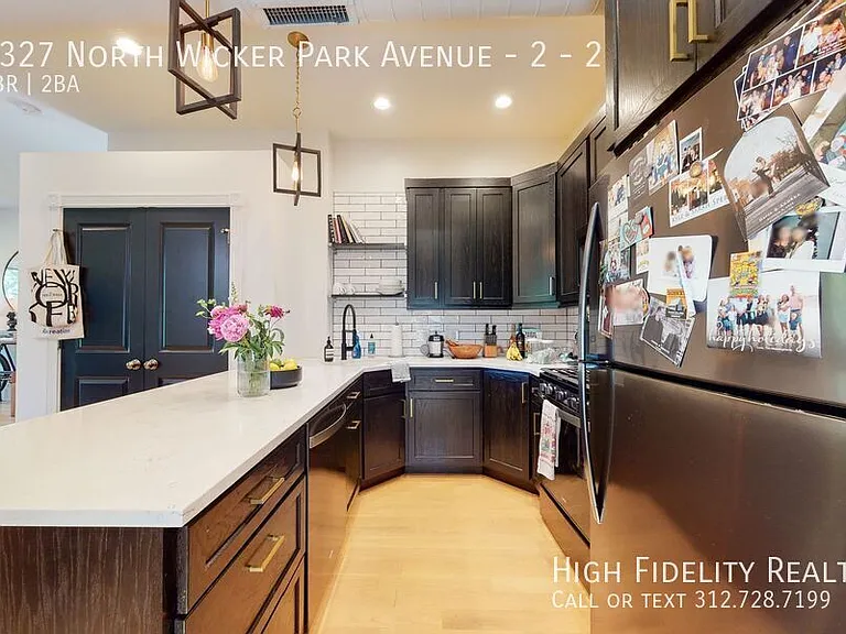 1327 N Wicker Park Ave #2 — Photo 4