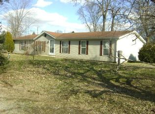 610 E 9th St, Rushville, IN