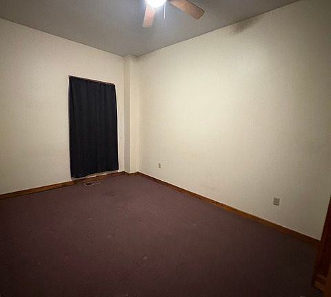 4th image of 48 Forest St #4
